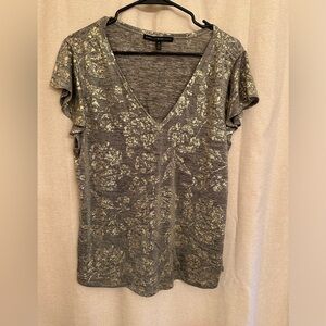 Whit House Black Market woman’s blouse